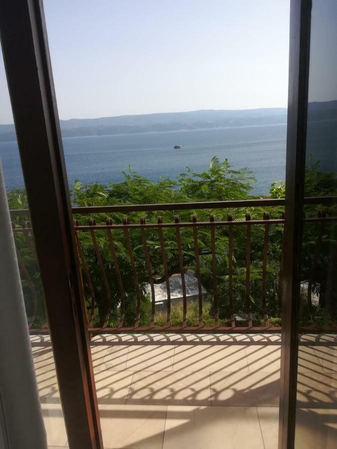Apartmani Ujdur Omiš Exterior foto