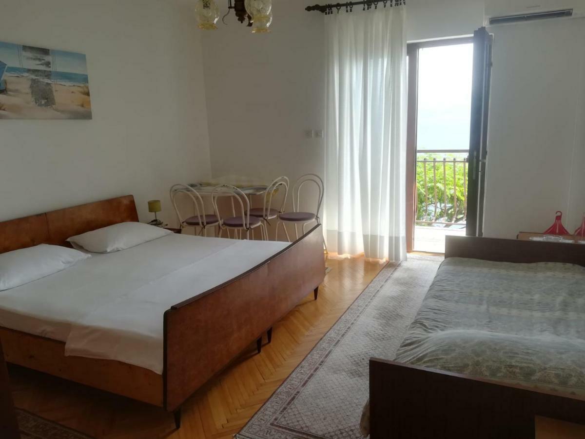 Apartmani Ujdur Omiš Exterior foto