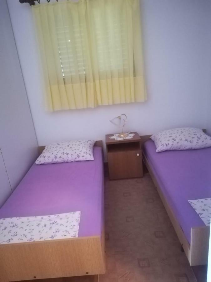 Apartmani Ujdur Omiš Exterior foto