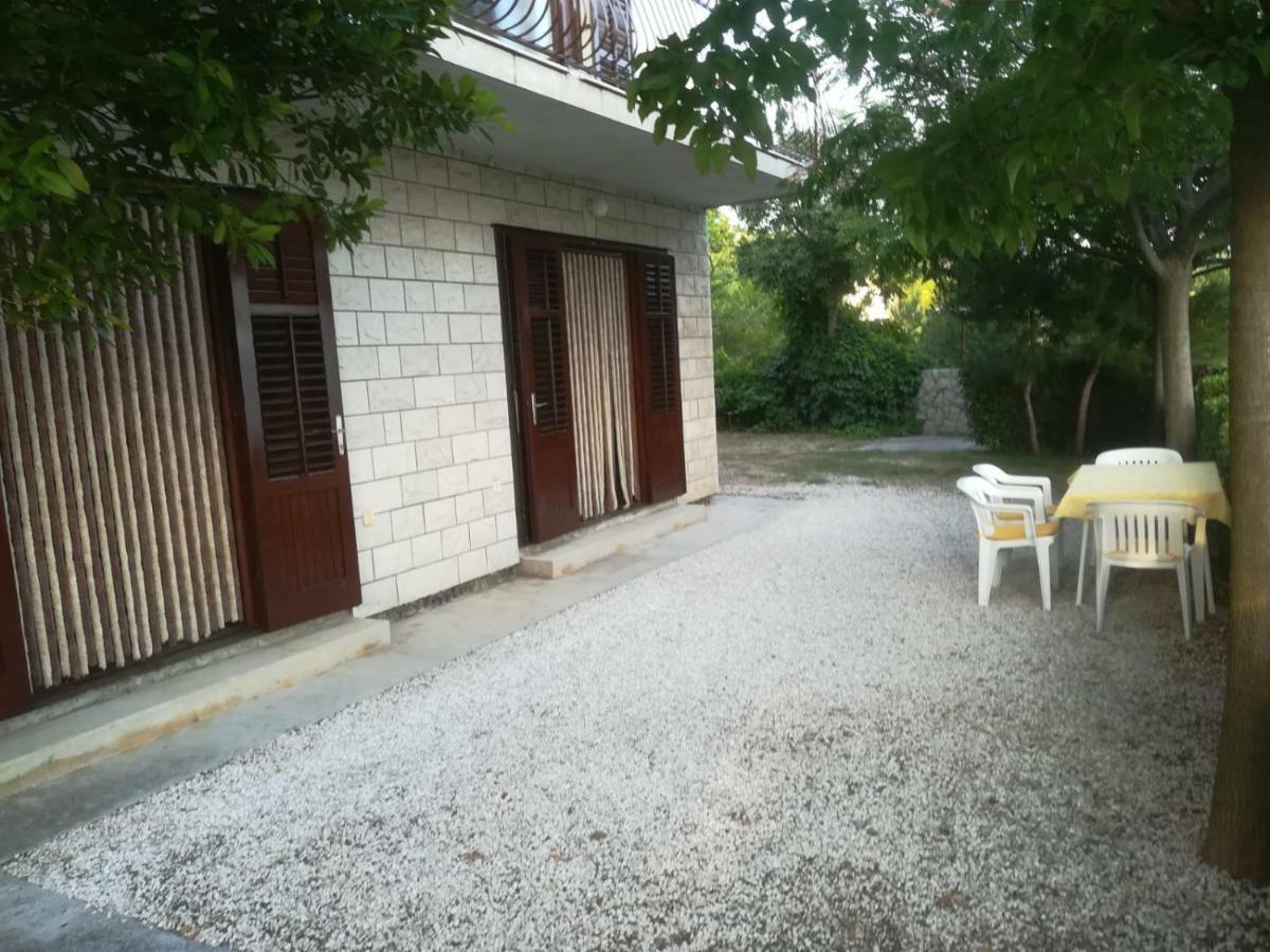 Apartmani Ujdur Omiš Exterior foto